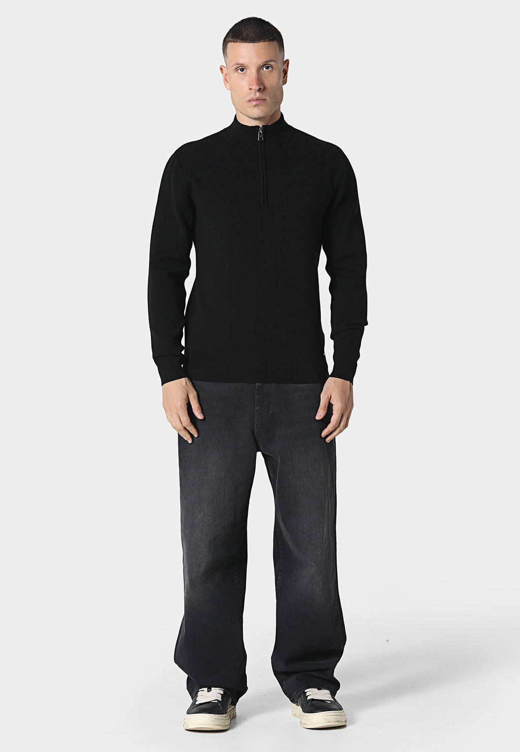 Syntra Knitwear Black