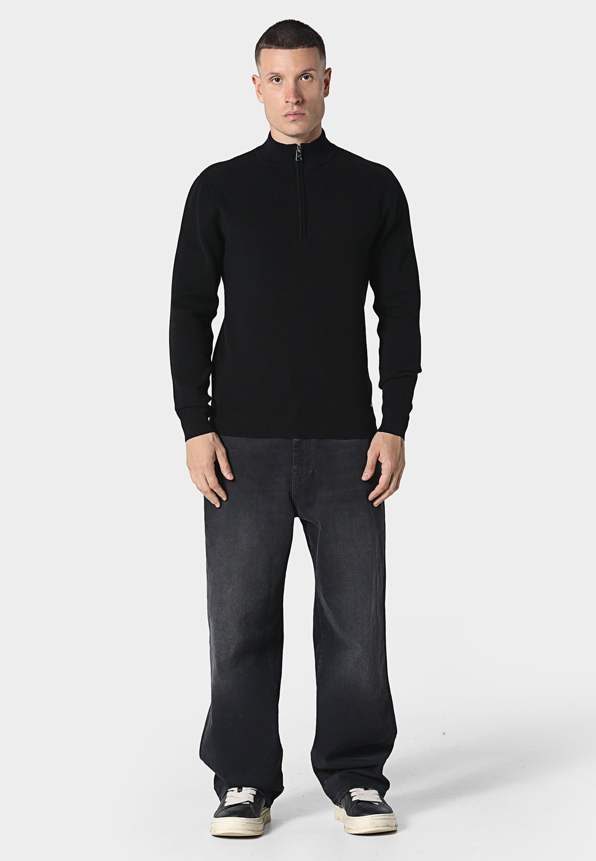 Syntra Knitwear Black
