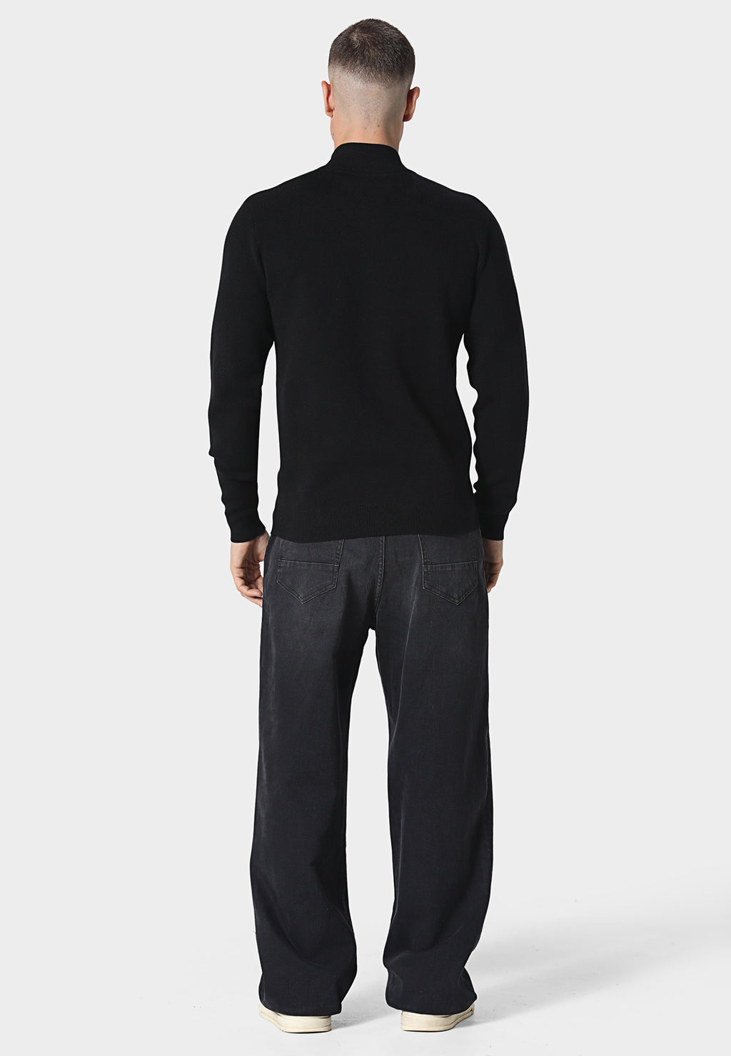 Syntra Knitwear Black