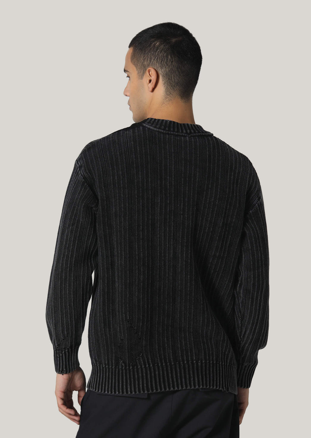 Elloson Distressed Detailed Black Knitwear