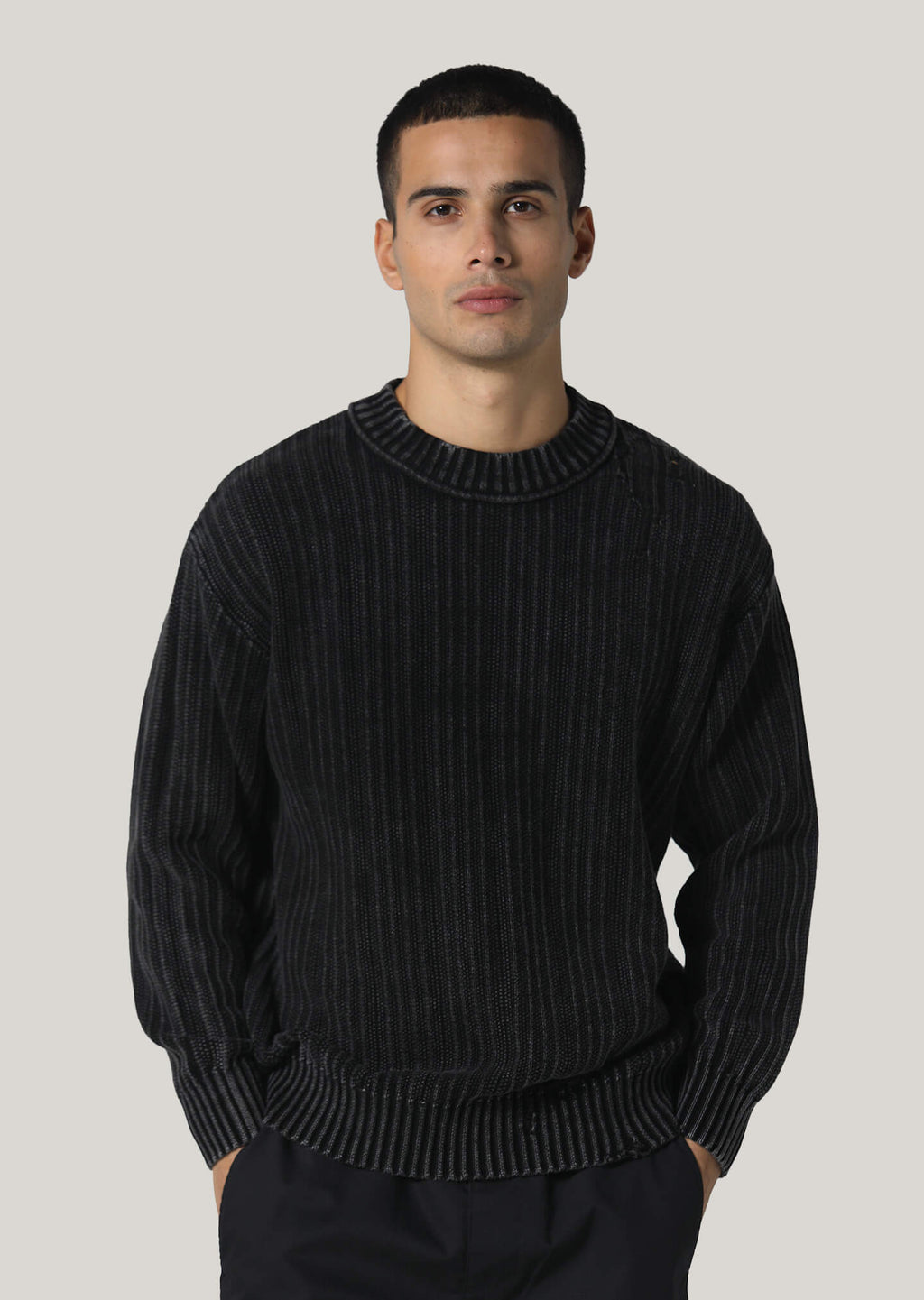 Elloson Distressed Detailed Black Knitwear
