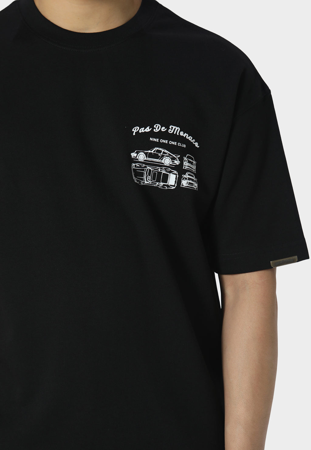 Modele Black T-Shirt