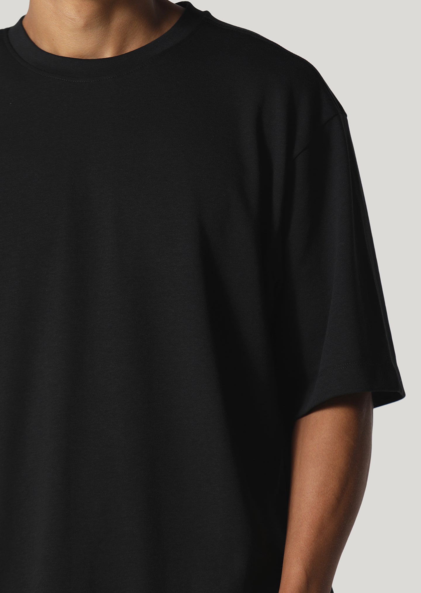 Rhodes Lightweight Black T-Shirt