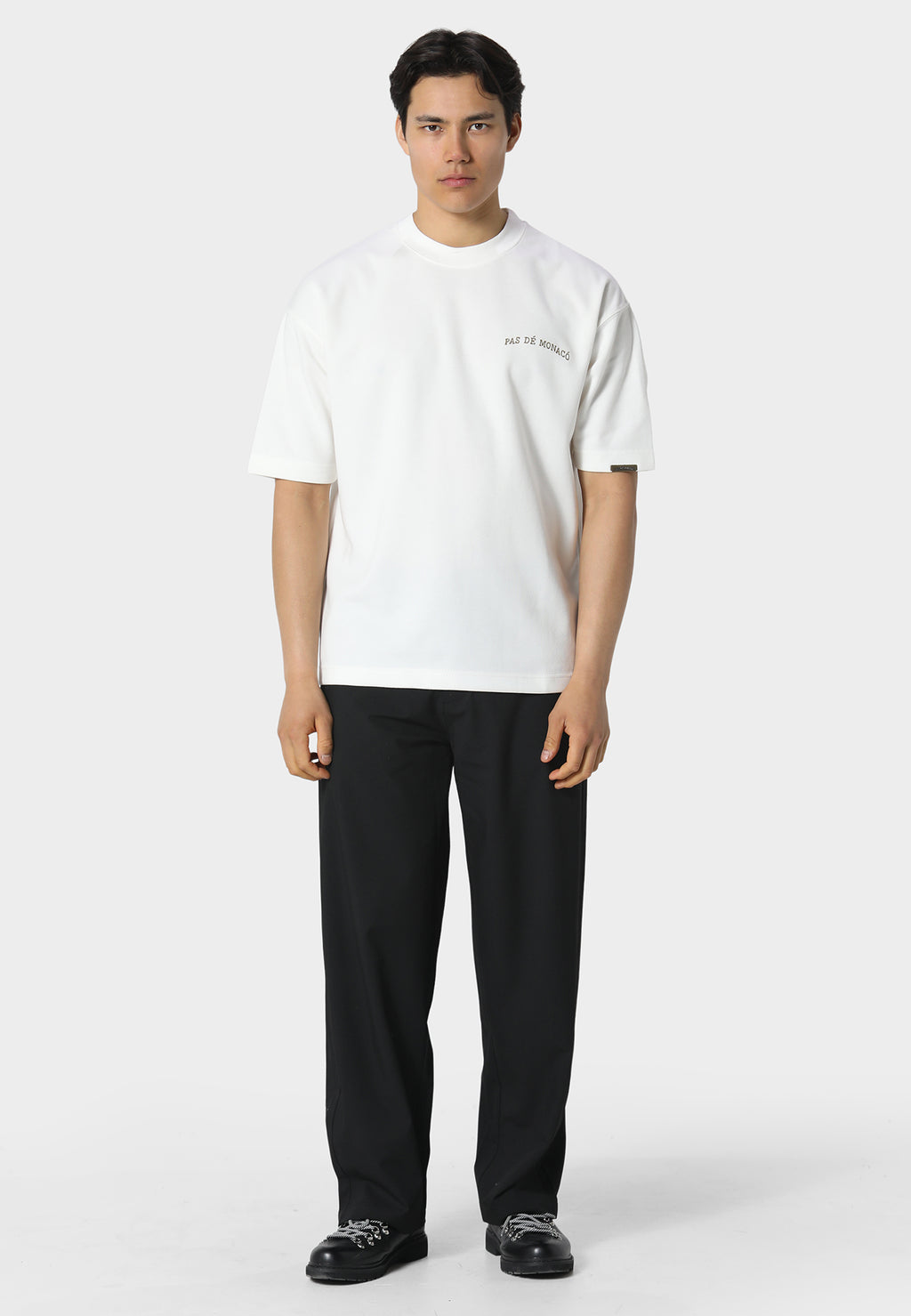 Serif Off White T-Shirt