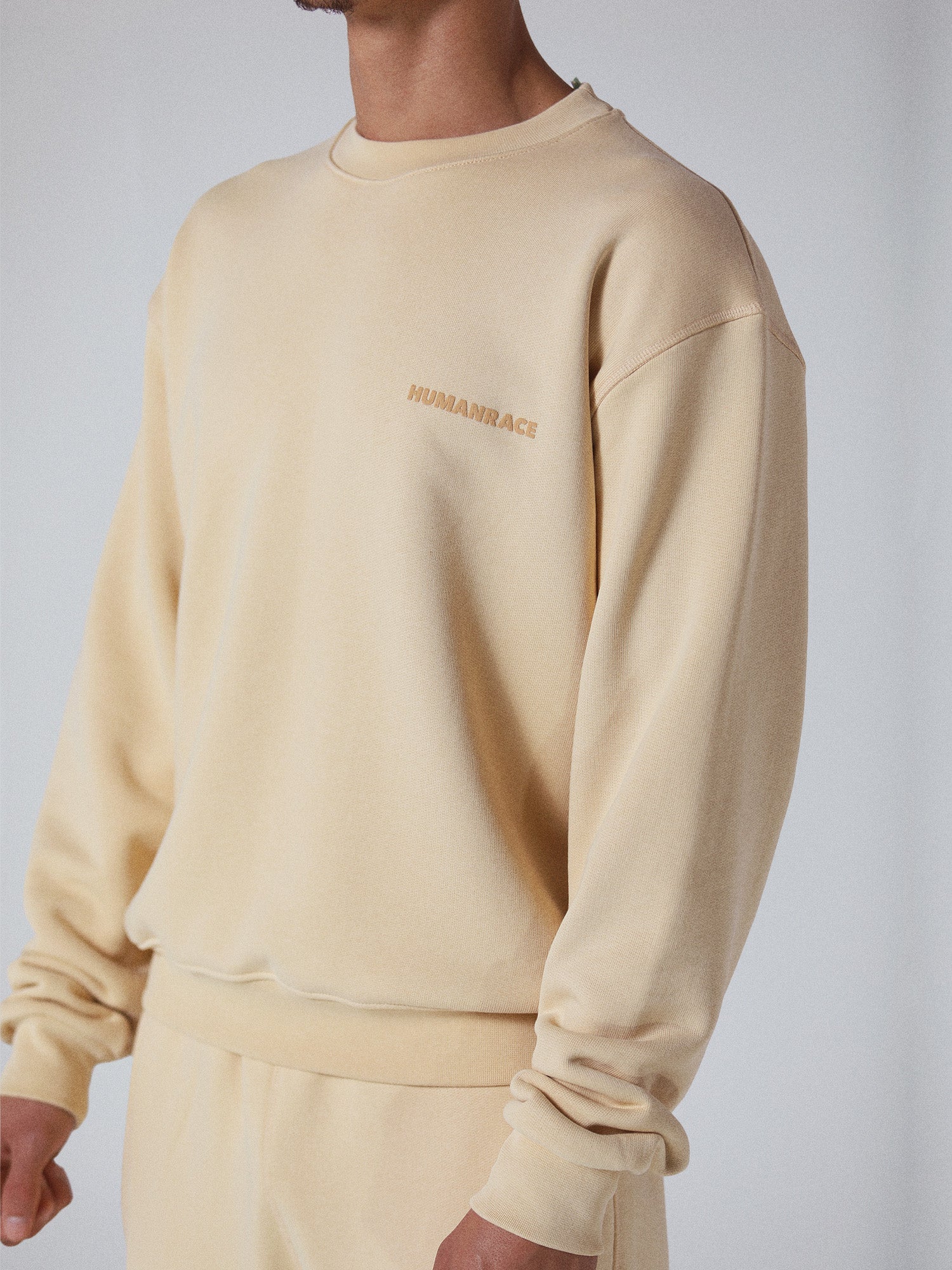 World Crewneck in Vintage Yellow