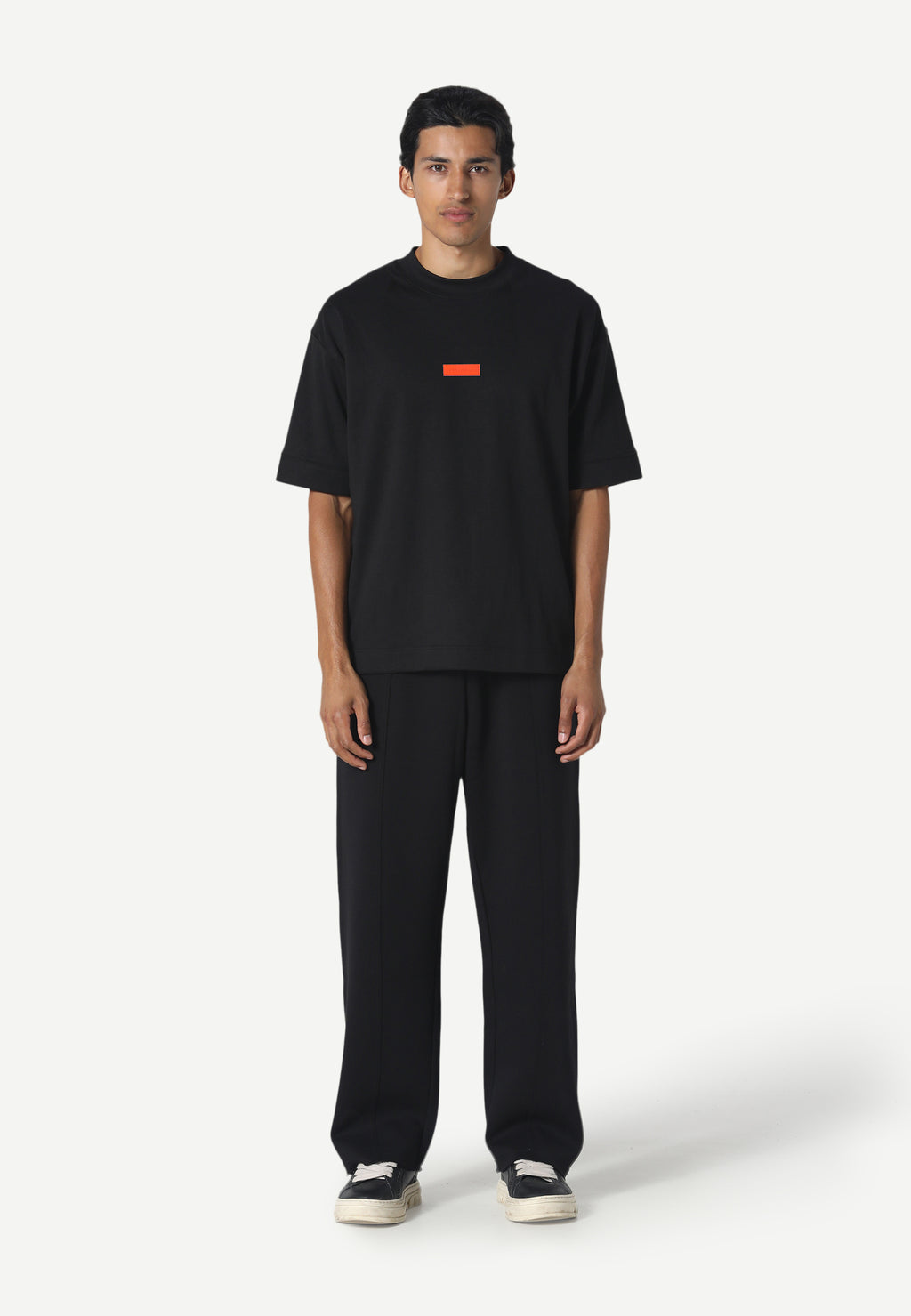 Yuhi T-Shirt Black
