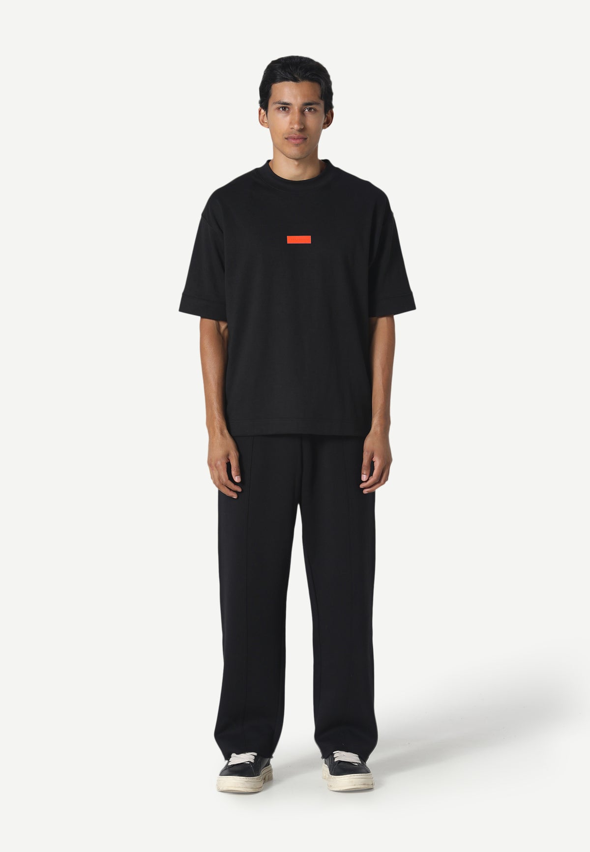 Yuhi T-Shirt Black